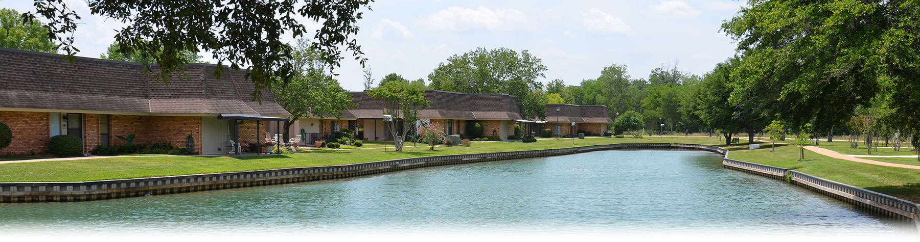 Garden Apartments The Oaks Of Louisiana Senior Living